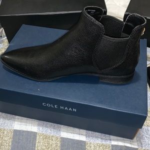 COLE HAAN size 9 women’s Hara Bootie color: black